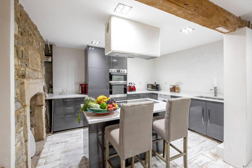 Vakantiehuis Lovely 4 Bedroom Townhouse