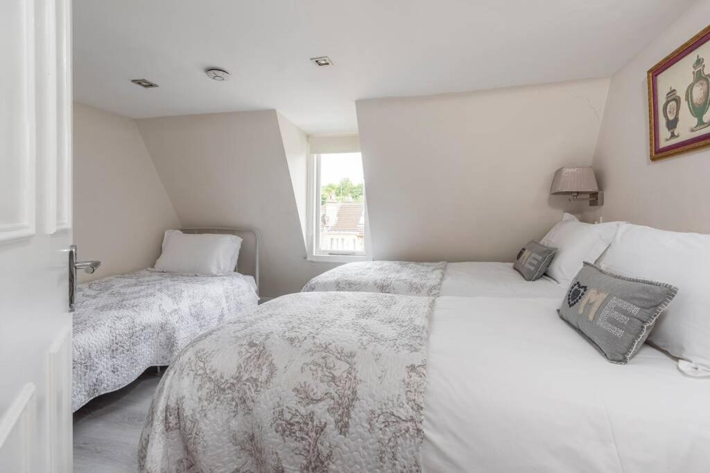 Vakantiehuis Lovely 4 Bedroom Townhouse *
